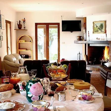 La Casa In Campagna Bed & Breakfast Cossignano